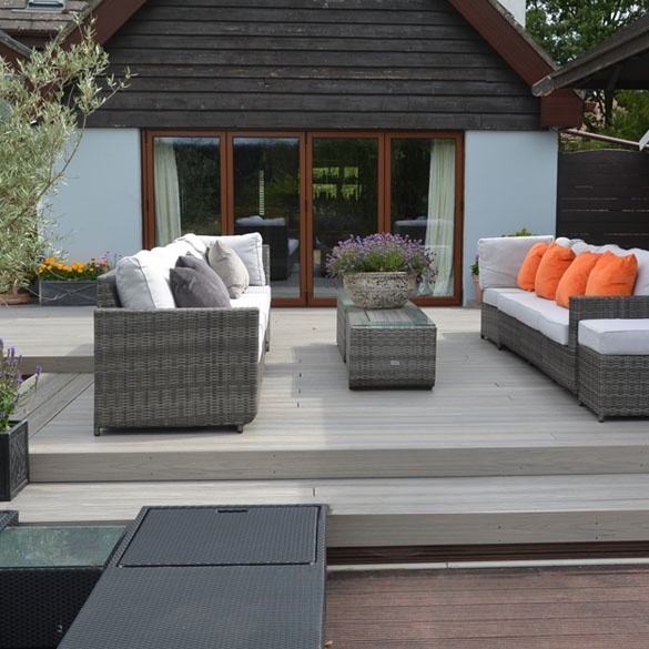 Durable Capped Composite Decking for Professional Contractors-yard Durable Capped Composite Decking for Professional Contractors-yard